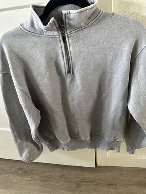 Zenana Outfitters Light Gray Women's Quarter-Zip Pullover